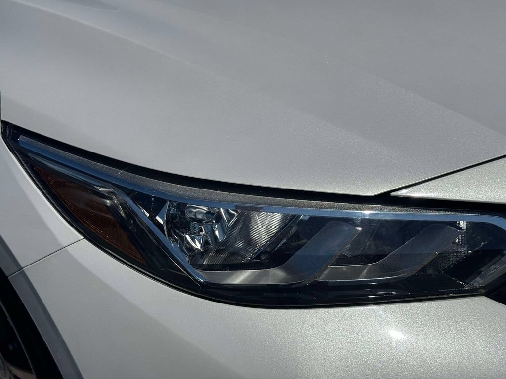 Used 2023 Nissan Sentra SV FWD image 9