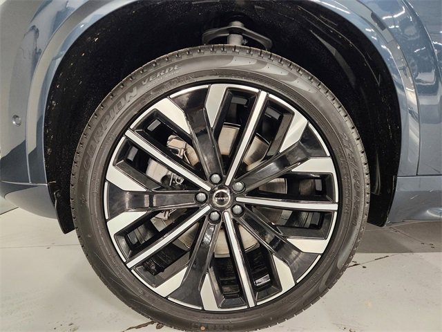 New 2026 Volvo XC90 T8 Ultra w/ Protection Package Premier image 8