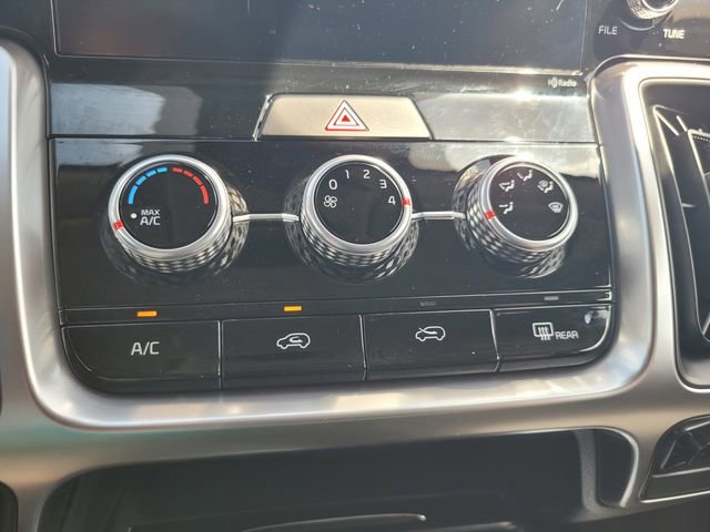 Used 2023 Kia Sorento LX FWD image 23