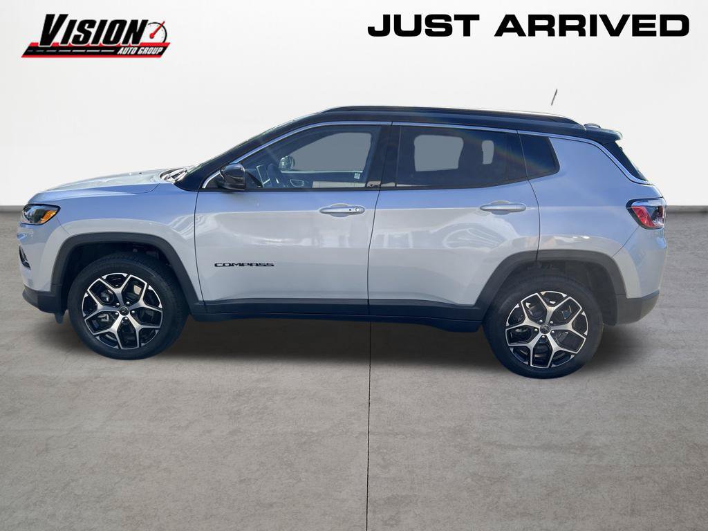 Used 2026 Jeep Compass Limited AWD/4WD image 2
