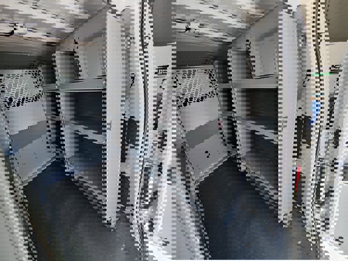 Used 2021 Nissan NV200 S image 9