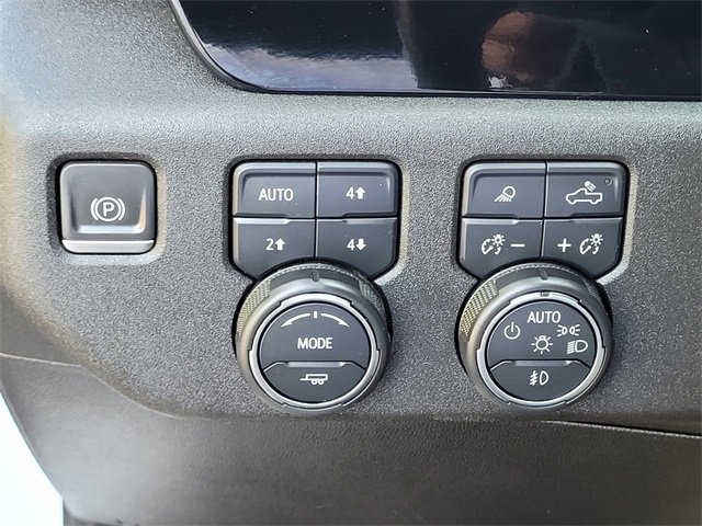 Used 2023 Chevrolet Silverado 1500 High Country w/ High Country Premium Package image 16