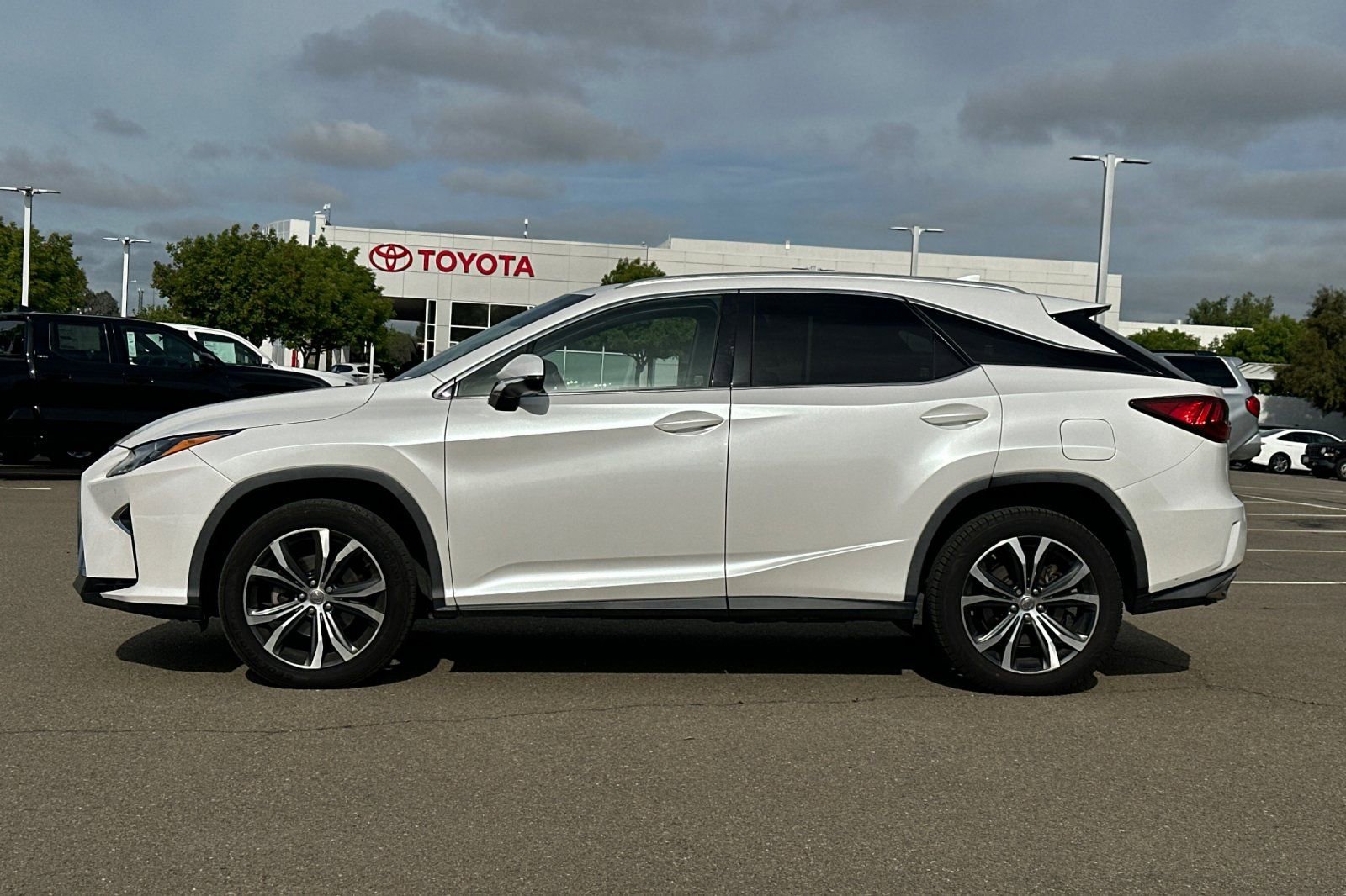 Used 2017 Lexus RX 350 AWD w/ Premium Package image 7