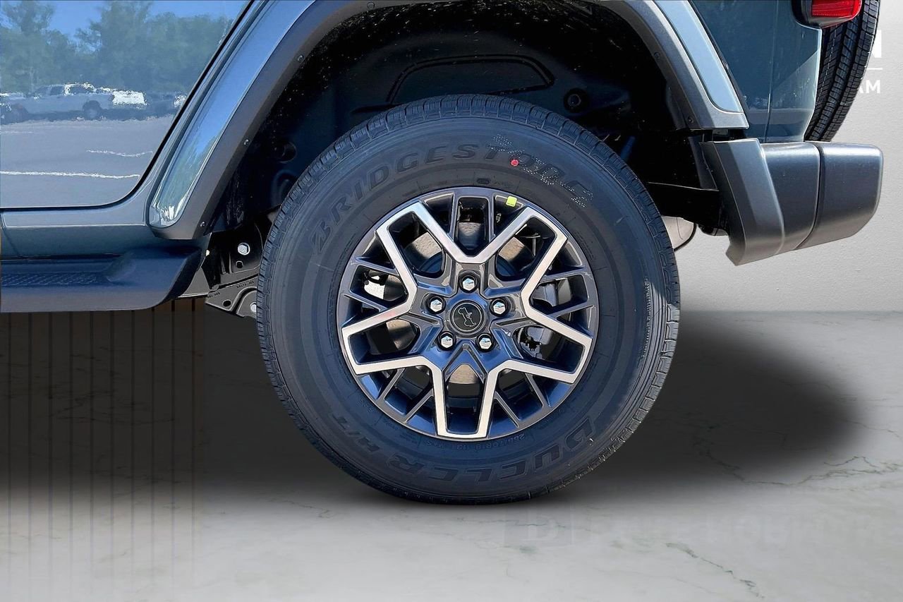 New 2026 Jeep Wrangler Sahara AWD/4WD image 34