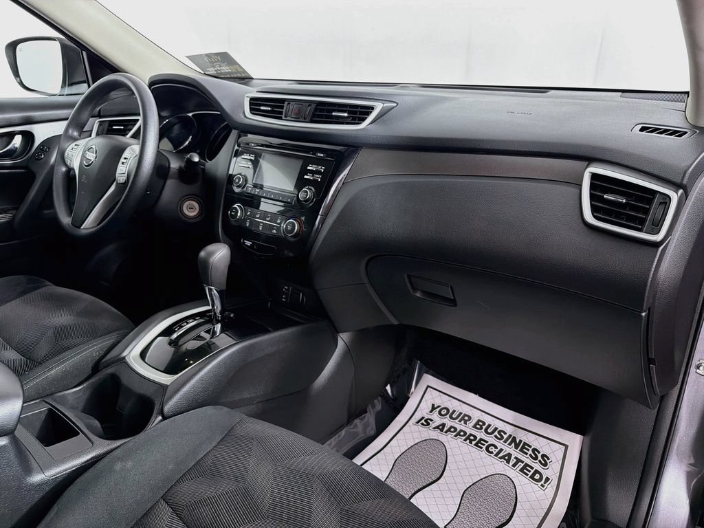 Used 2016 Nissan Rogue S FWD image 28