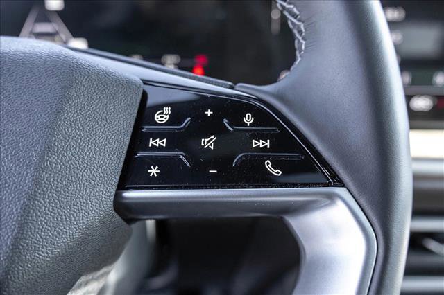 Certified 2025 Audi Q5 Prestige image 15