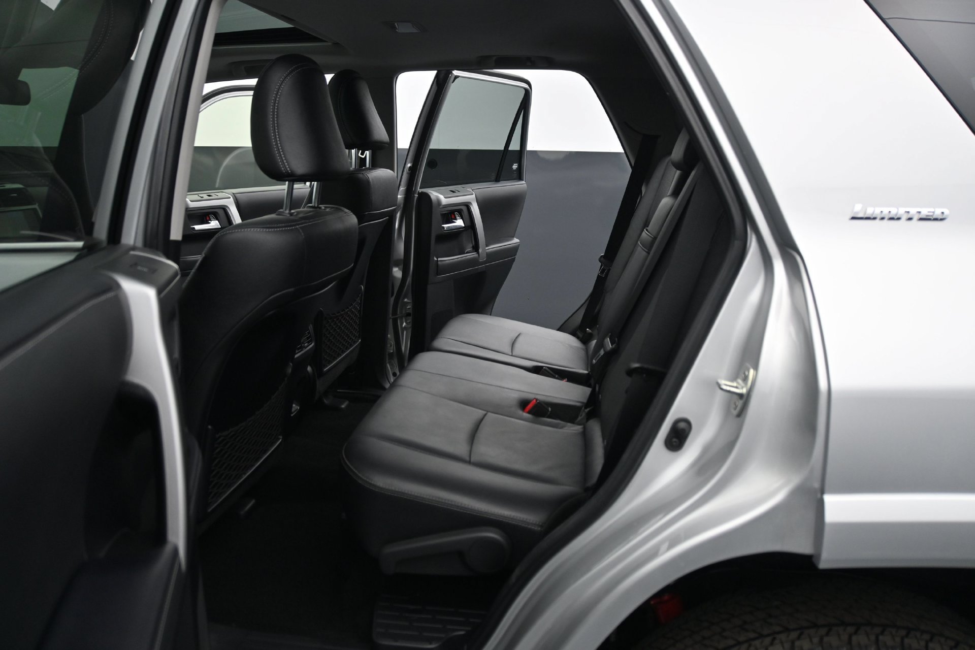 Used 2024 Toyota 4Runner Limited AWD/4WD image 18
