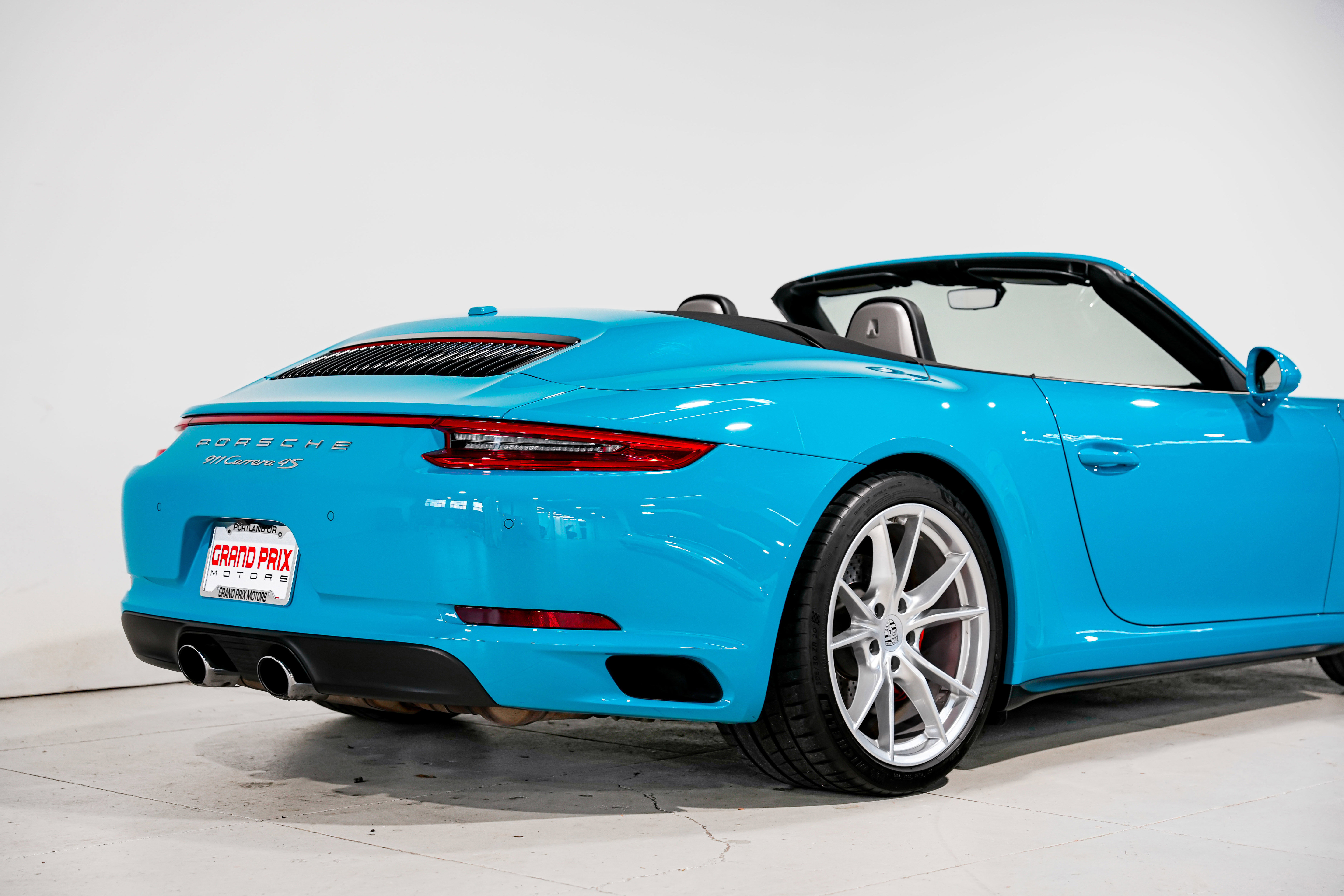 Used 2018 Porsche 911 Carrera 4S image 38