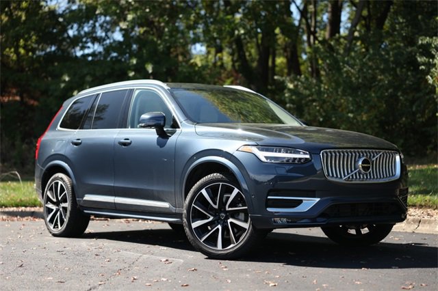 Used 2025 Volvo XC90 B6 Plus w/ Protection Package Premier image 2