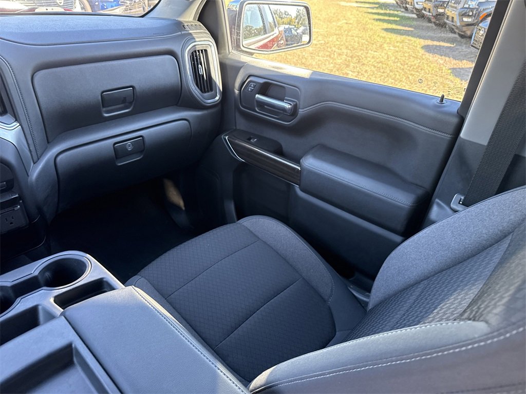 Used 2019 Chevrolet Silverado 1500 LT w/ All-Star Edition image 27