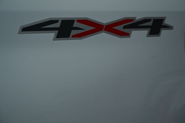 Used 2025 Chevrolet Silverado 2500 LT w/ Convenience Package image 15