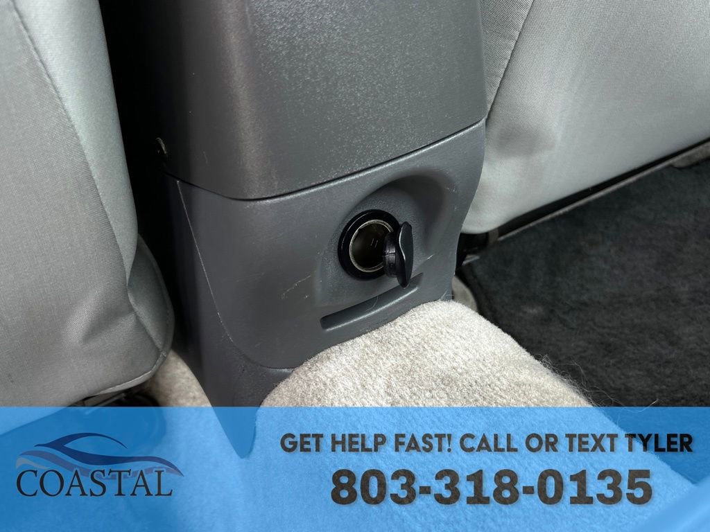 Used 2004 Saturn ION Level 2 image 9