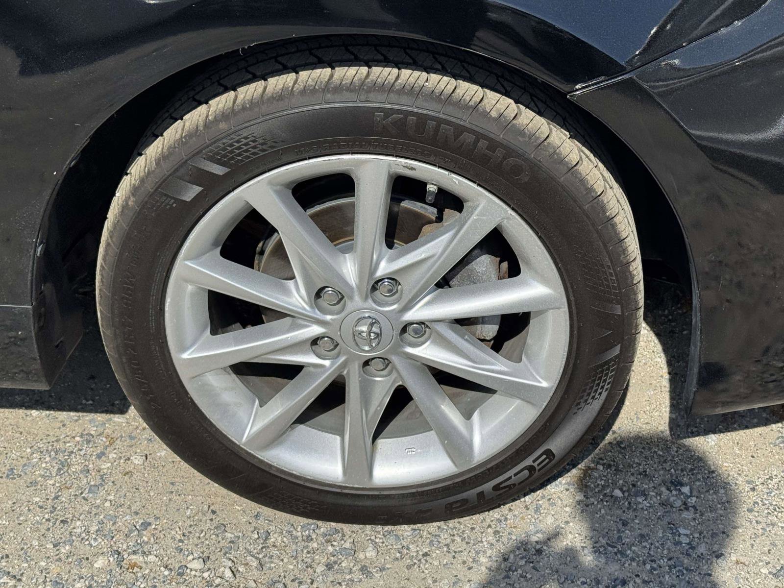 Used 2014 Toyota Prius V Five FWD image 7