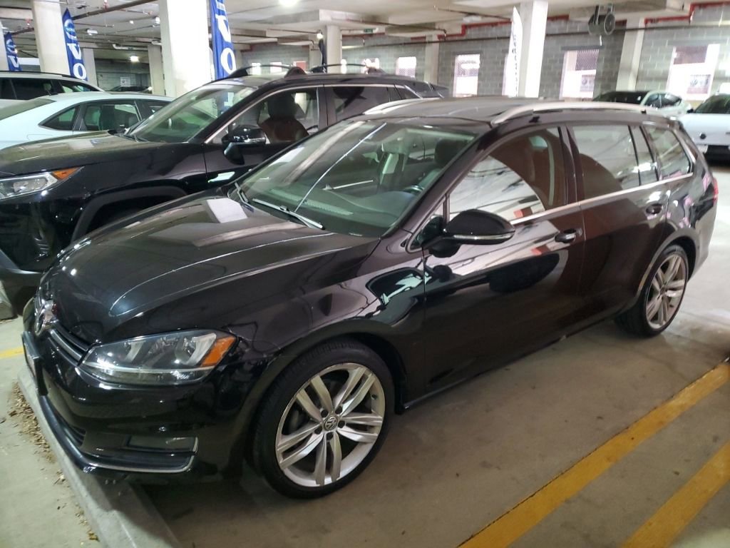 Used 2016 Volkswagen Golf SEL image 2