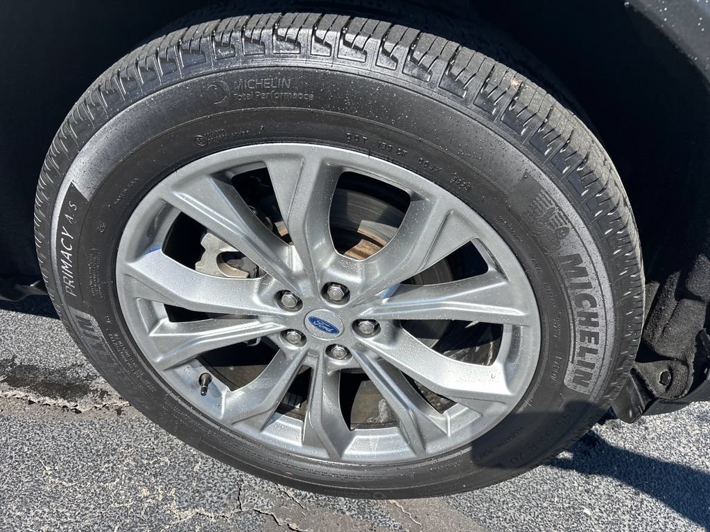 Used 2023 Ford Explorer Limited w/ Limited Technology Package AWD/4WD image 13