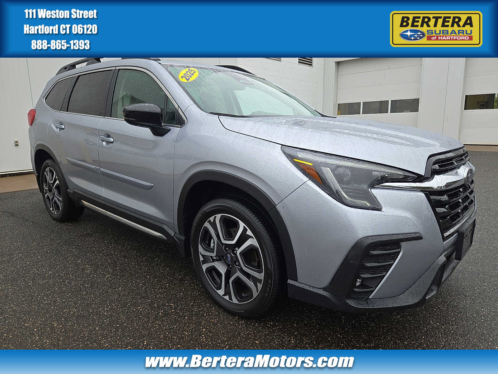 Used 2025 Subaru Ascent Limited AWD/4WD image 1