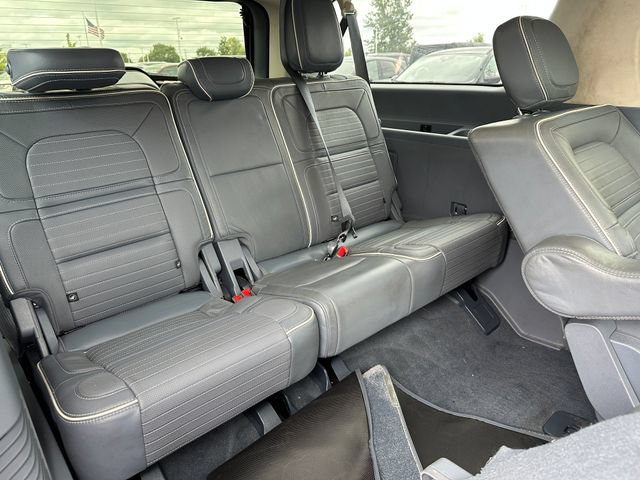 Used 2023 Lincoln Navigator L Black Label AWD/4WD image 11