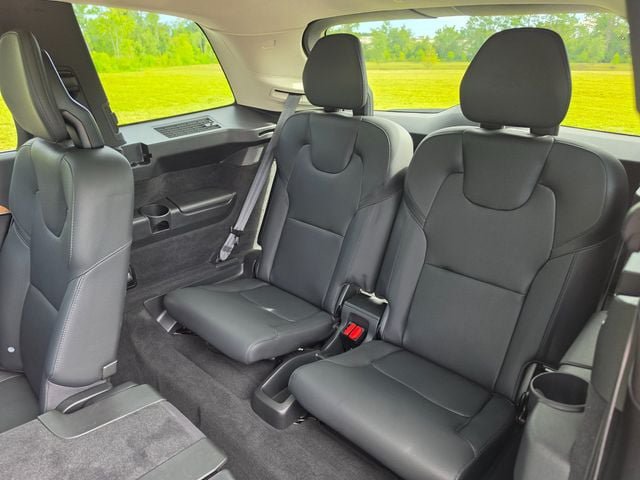Used 2024 Volvo XC90 B5 Plus AWD/4WD image 10