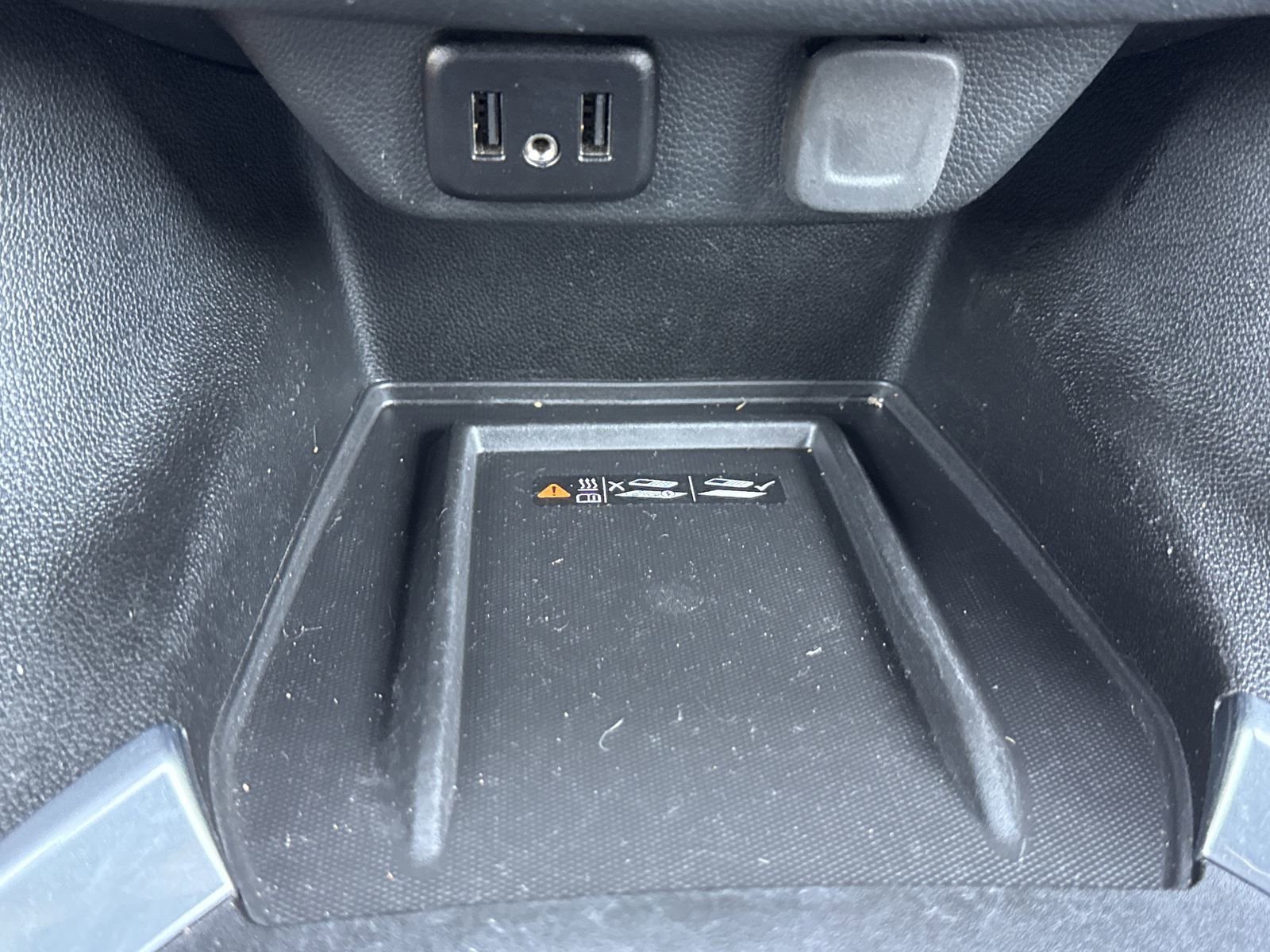 Used 2023 Chevrolet Traverse LT FWD image 29