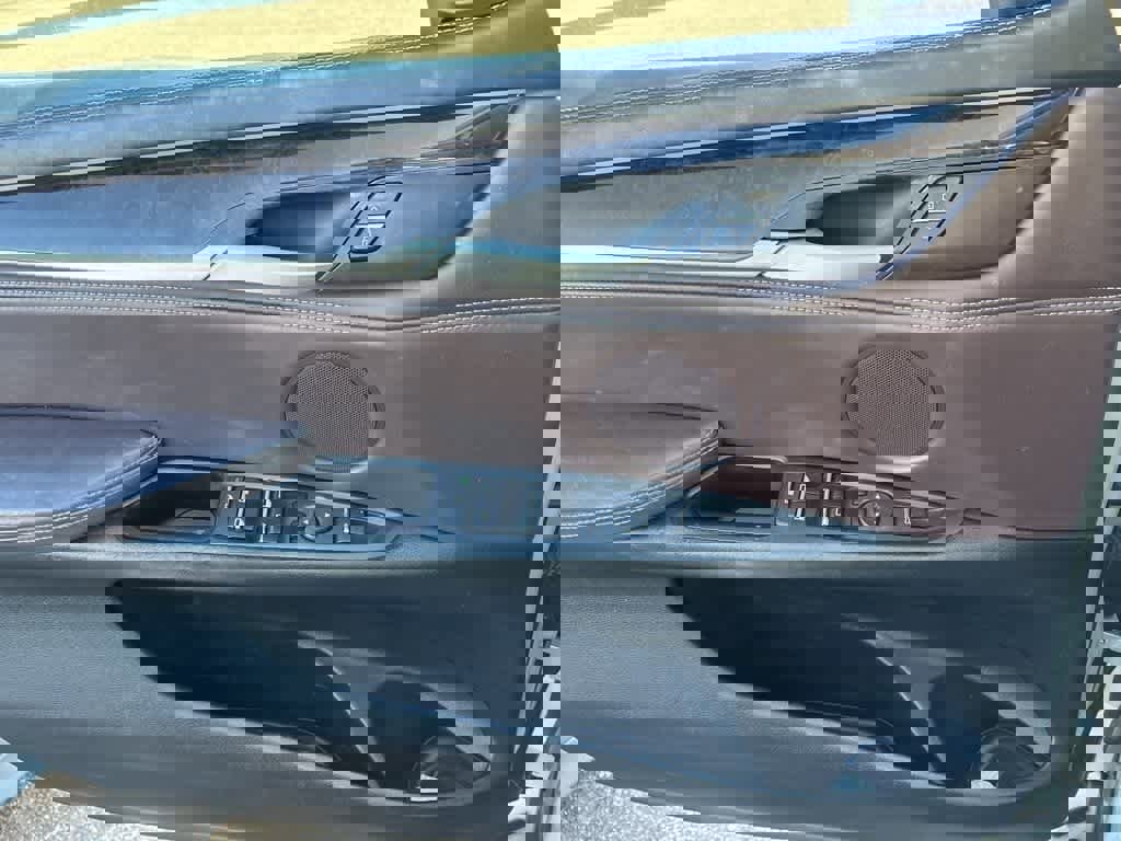 Used 2015 BMW X5 xDrive35i image 11