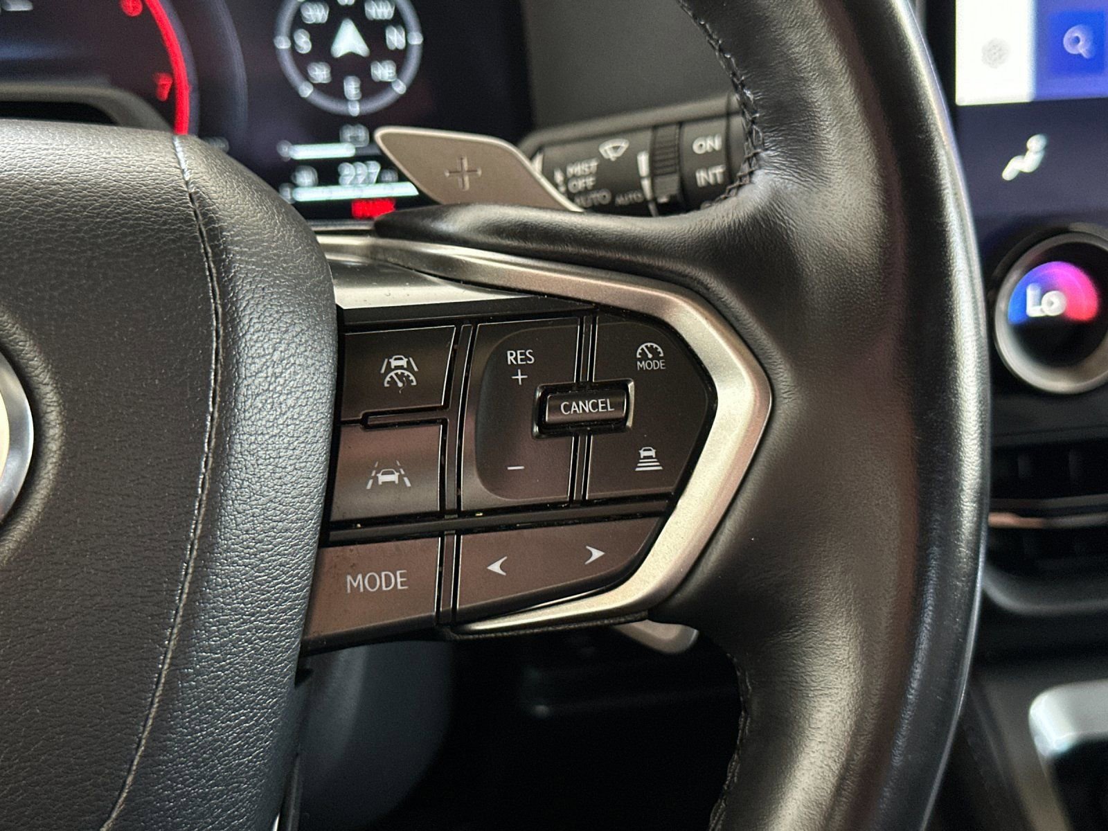 Used 2024 Lexus GX 550 AWD/4WD image 29