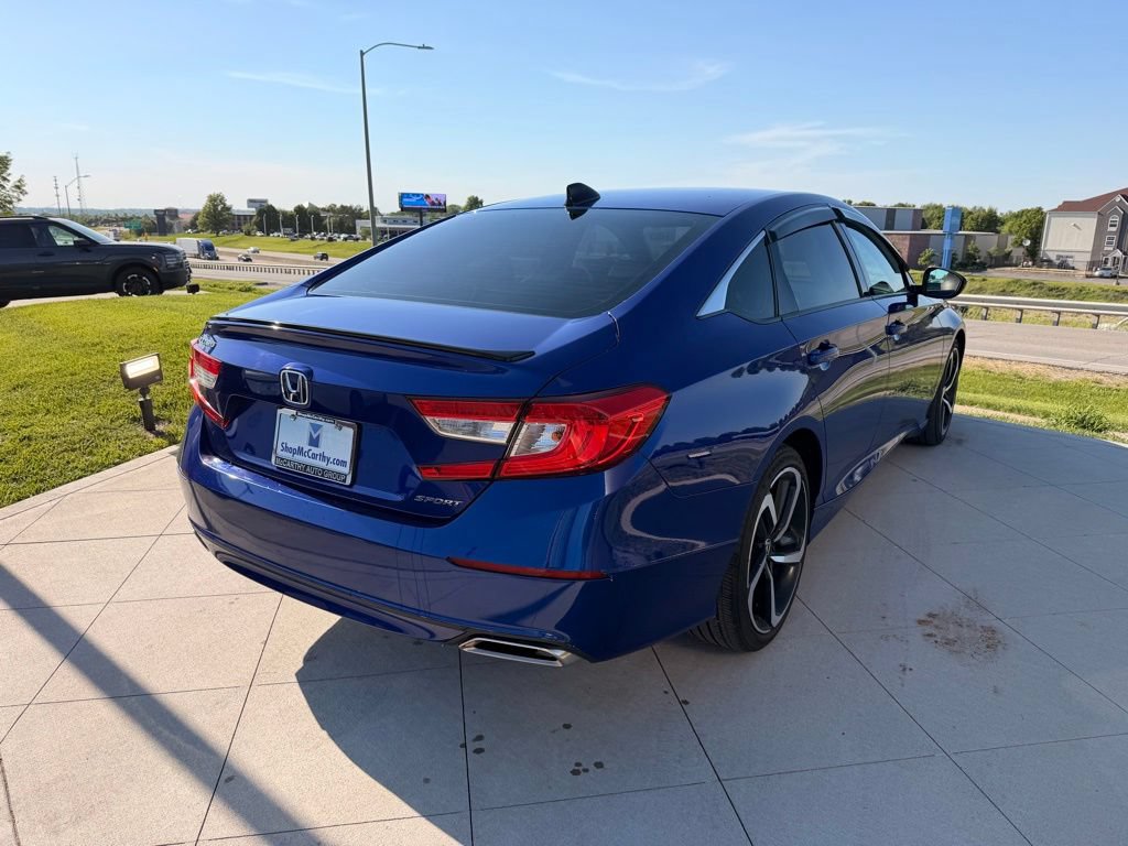 Used 2022 Honda Accord Sport image 9
