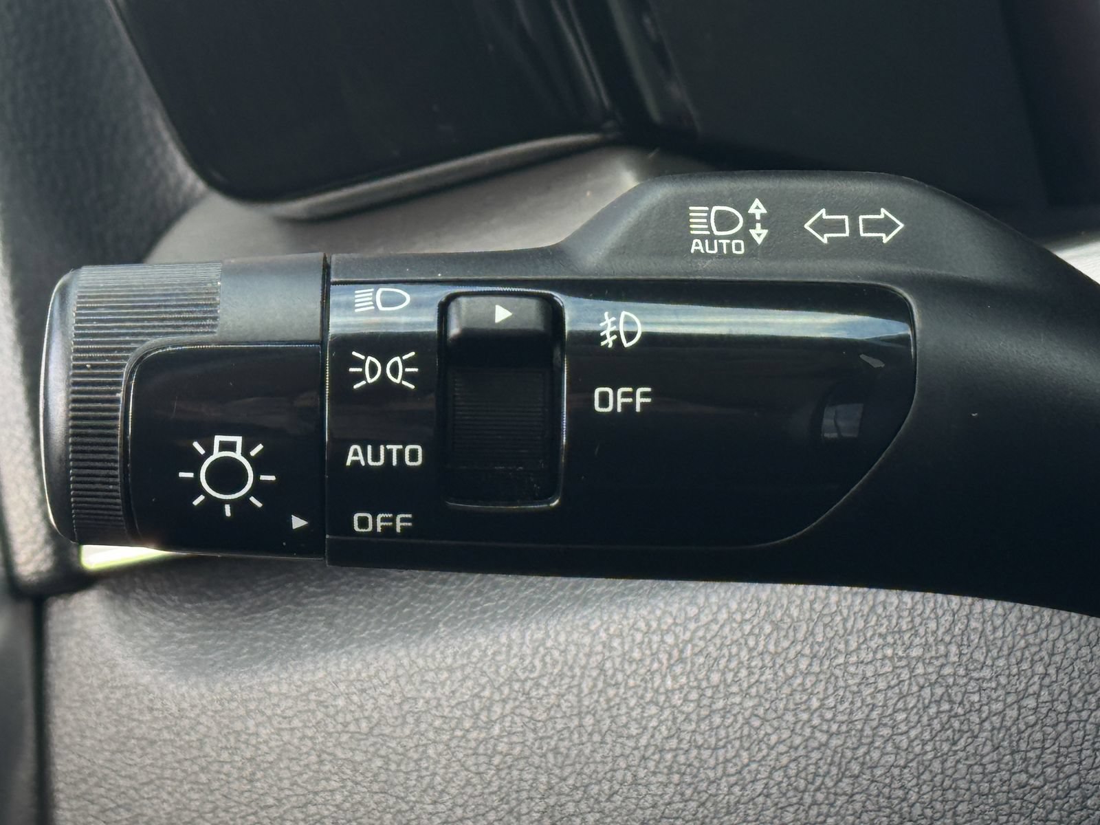Used 2023 Kia Sorento SX AWD/4WD image 22