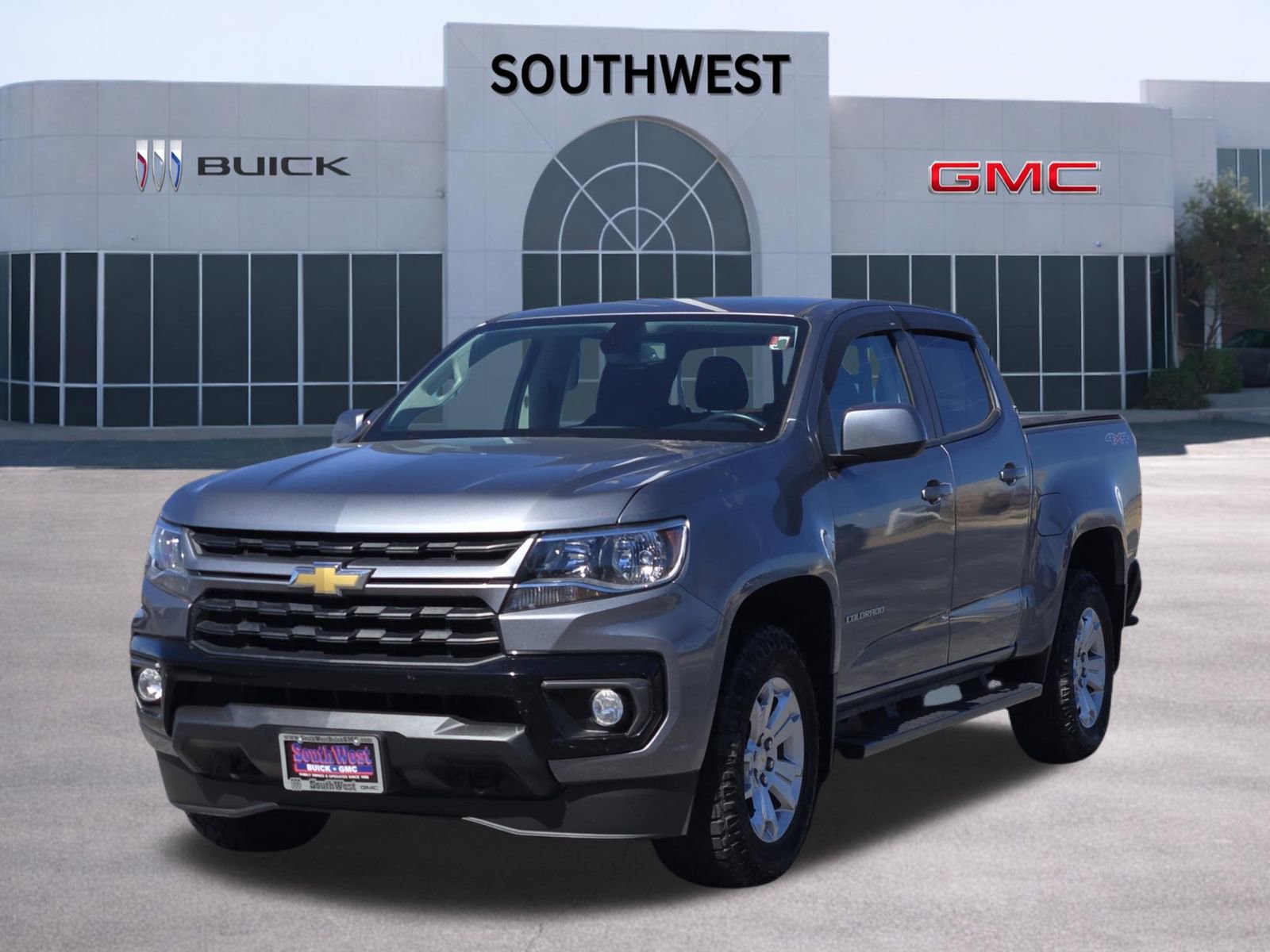 Used 2021 Chevrolet Colorado LT w/ LT Convenience Package image 2