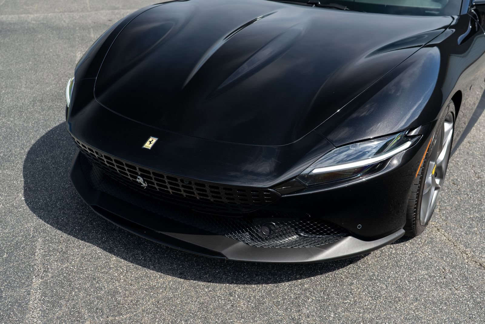 Certified 2022 Ferrari Roma image 22