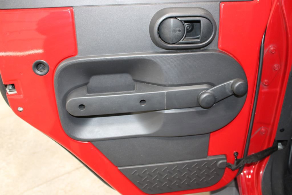 Used 2010 Jeep Wrangler Unlimited Sport image 23