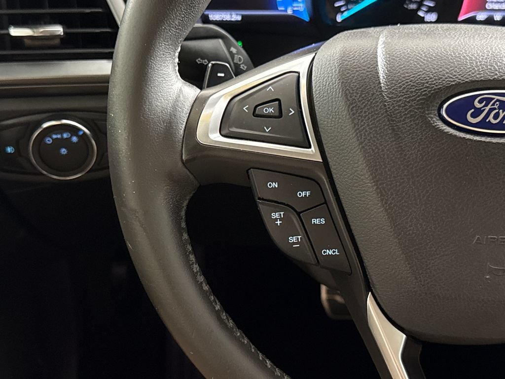 Used 2016 Ford Fusion Titanium FWD image 13
