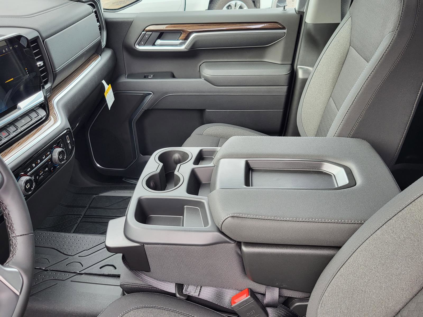 New 2026 Chevrolet Silverado 1500 LT image 18