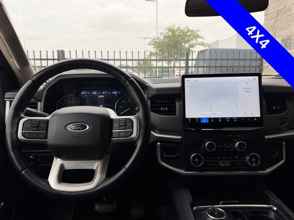 Used 2022 Ford Expedition XLT AWD/4WD image 5