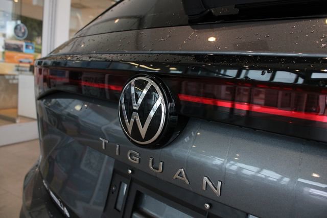 New 2026 Volkswagen Tiguan SE AWD/4WD image 31