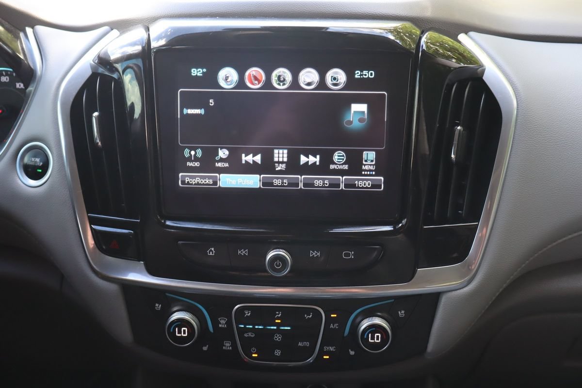 Used 2018 Chevrolet Traverse Premier AWD/4WD image 37