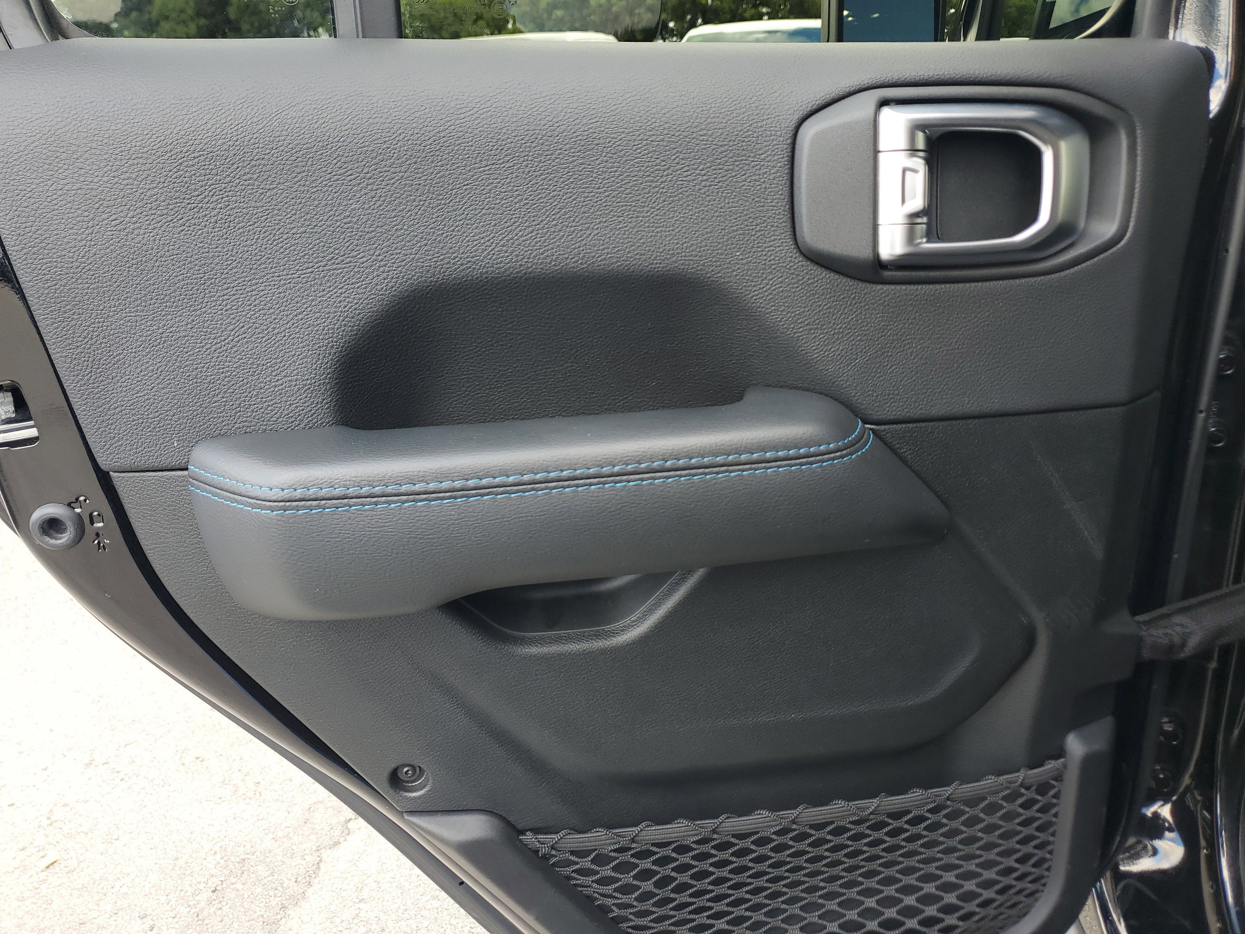 Used 2022 Jeep Wrangler Unlimited Rubicon 4xe w/ Steel Bumper Group image 29