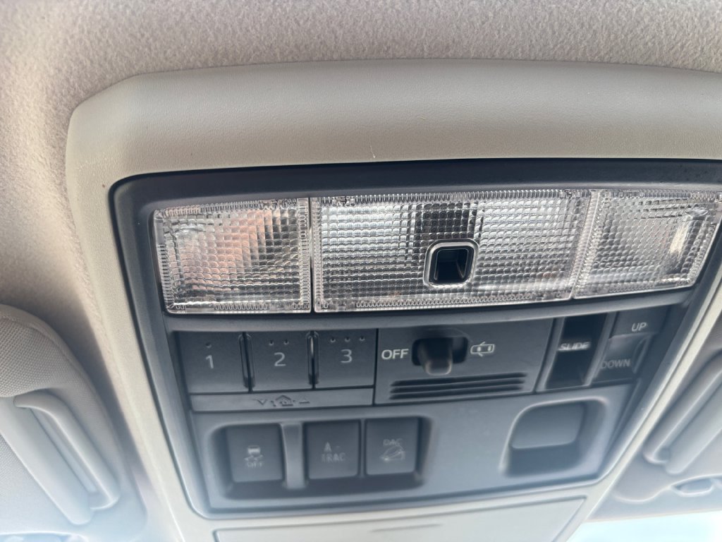 Used 2019 Toyota 4Runner Limited AWD/4WD image 26