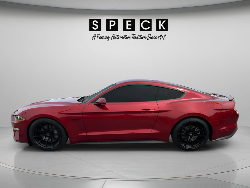Used 2019 Ford Mustang GT RWD image 2