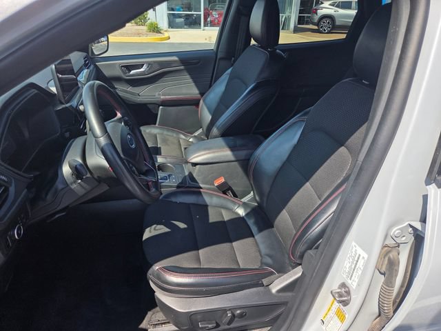 Used 2025 Ford Escape ST-Line Select AWD/4WD image 10