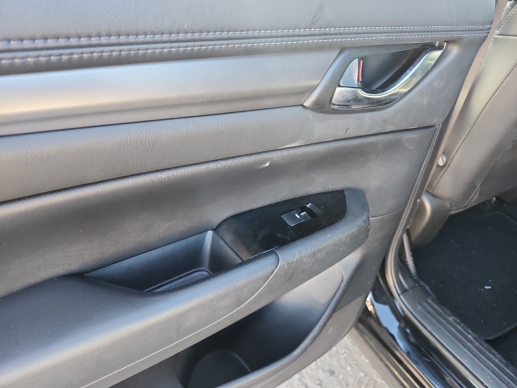 Used 2021 MAZDA CX-5 Touring image 13