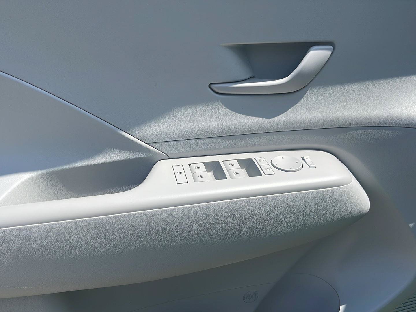 Certified 2024 Hyundai Kona SE FWD image 19