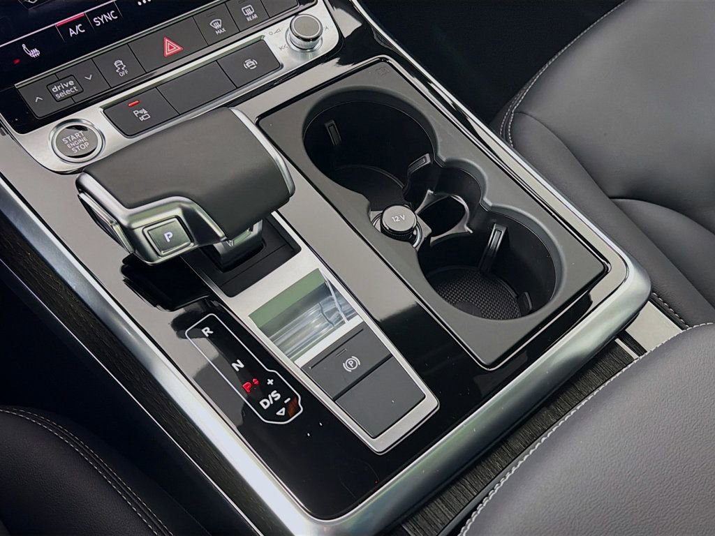 Certified 2025 Audi Q7 2.0T Premium w/ Convenience Plus Package image 18