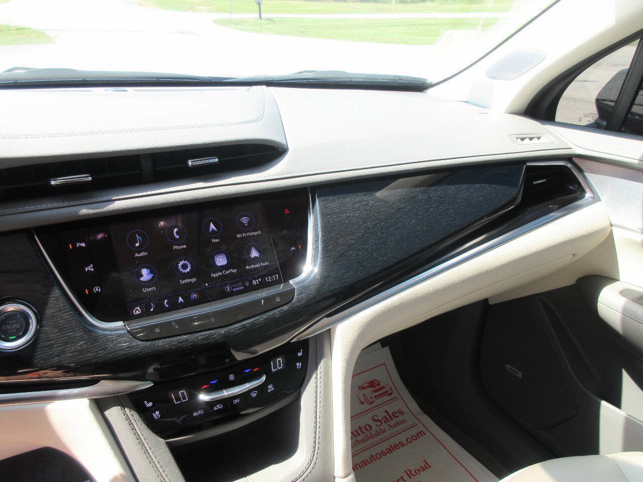 Used 2025 Cadillac XT6 Premium Luxury w/ Technology Package FWD image 12