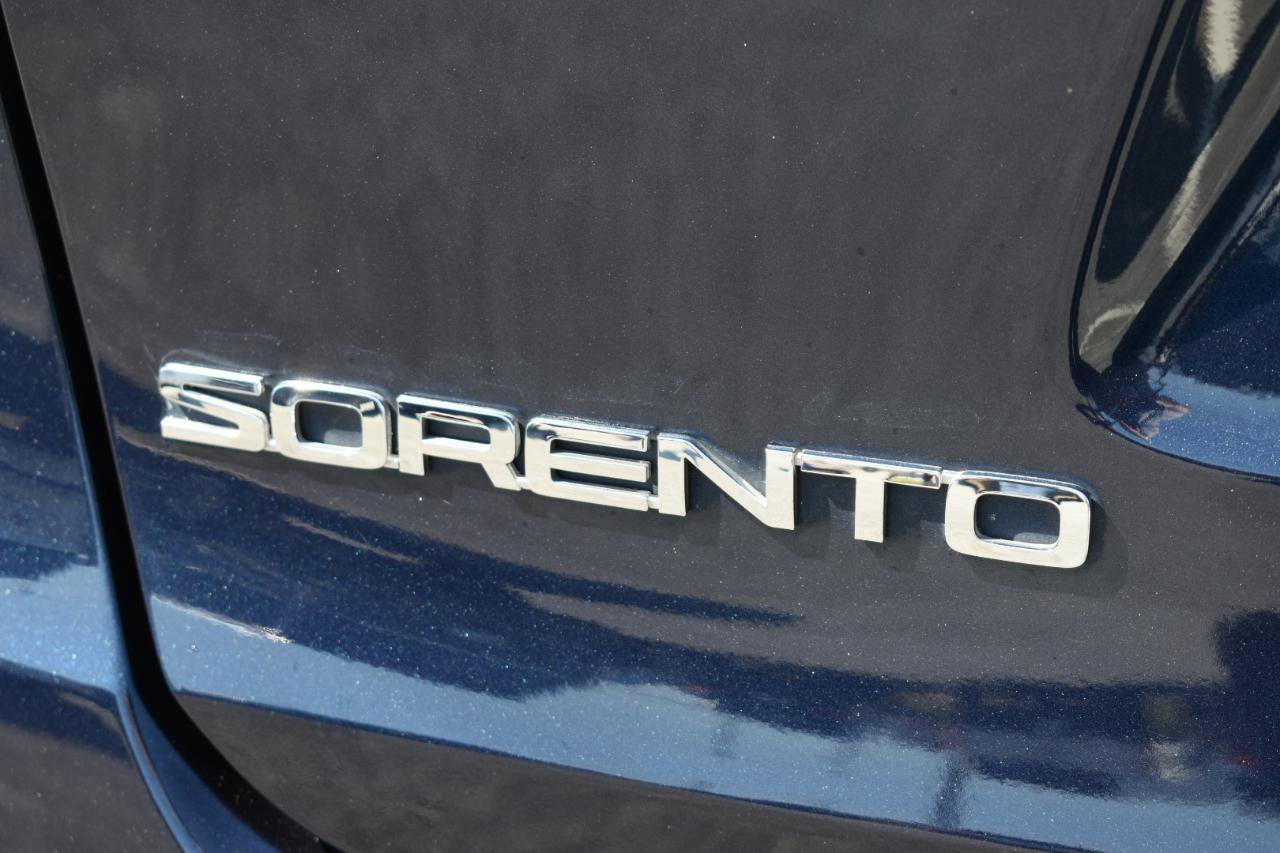 Used 2016 Kia Sorento FWD image 46