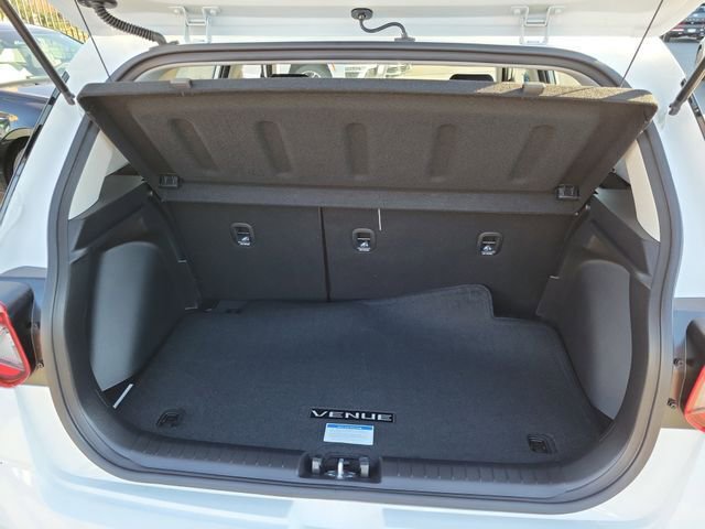 New 2026 Hyundai Venue SE image 20