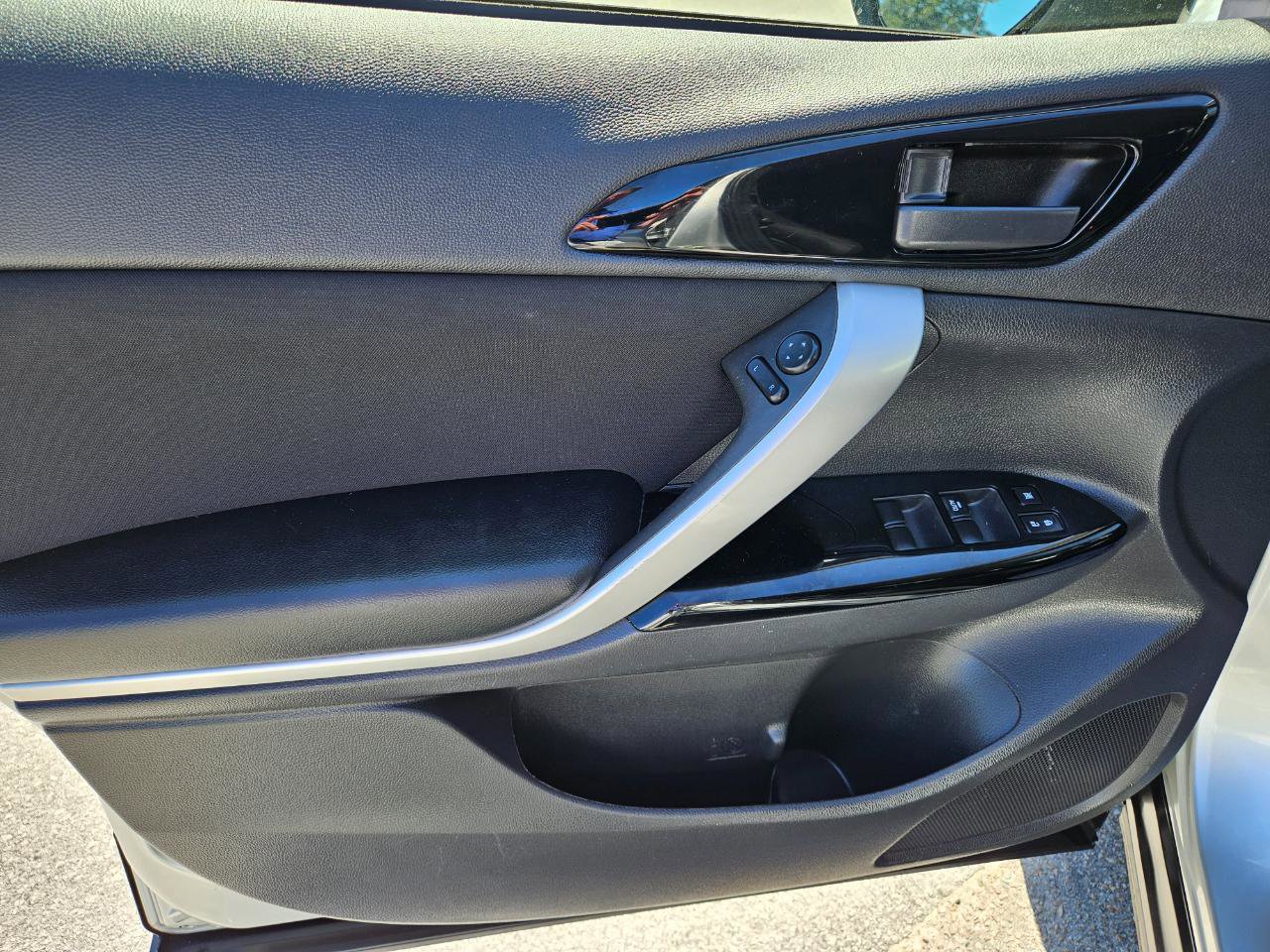 Used 2023 Mitsubishi Eclipse Cross LE image 11