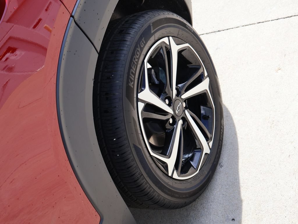 Used 2023 Chevrolet TrailBlazer RS w/ Convenience Package FWD image 38
