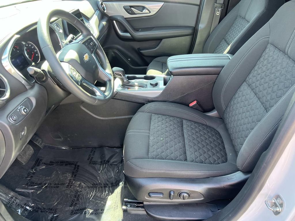 Used 2022 Chevrolet Blazer LT FWD image 14