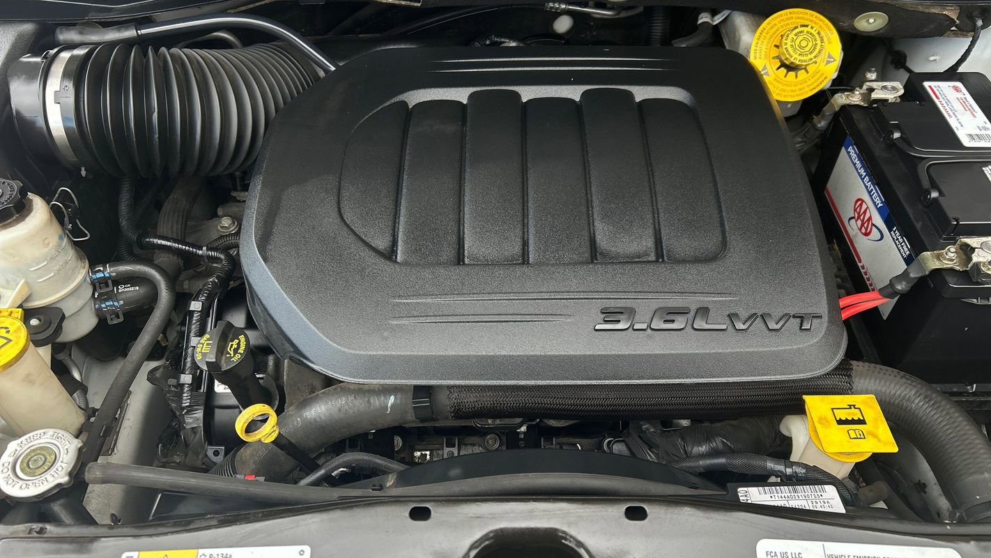 Used 2019 Dodge Grand Caravan SE FWD image 13