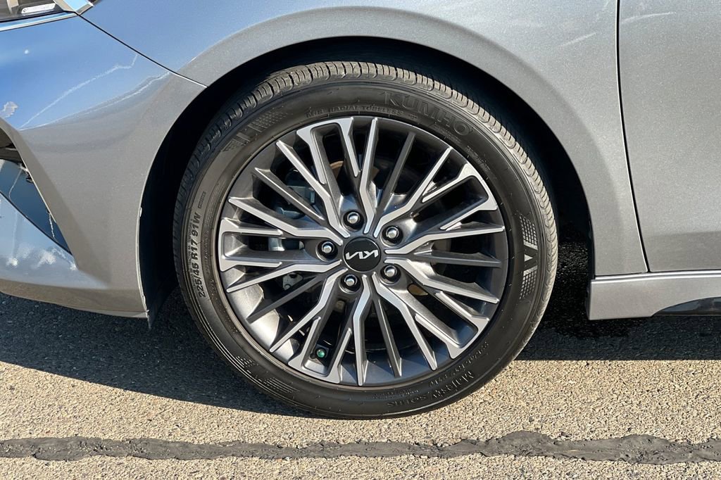 Used 2022 Kia Forte GT-Line w/ GT-Line Technology Package image 26